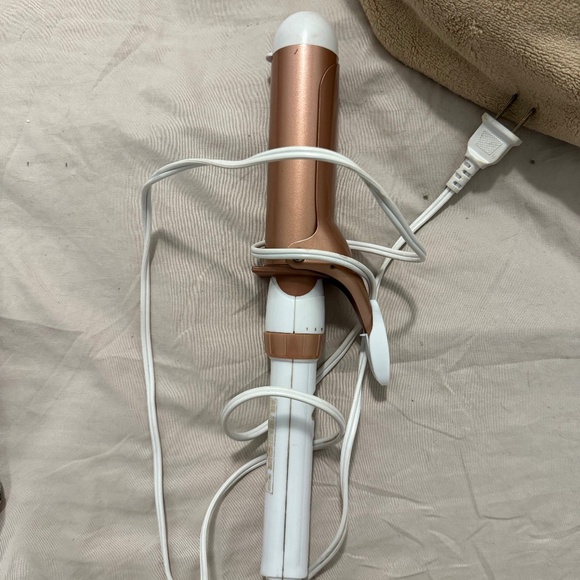 Conair - Picture 1 of 4